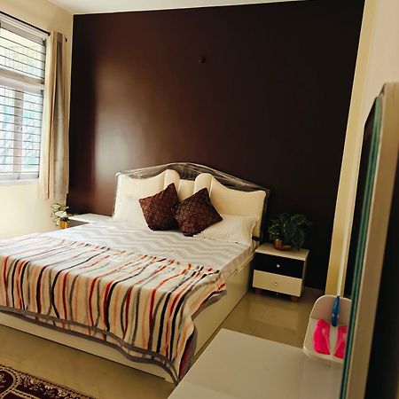 Ava Homestay Индаур Экстерьер фото