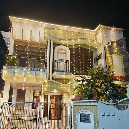 Ava Homestay Индаур Экстерьер фото