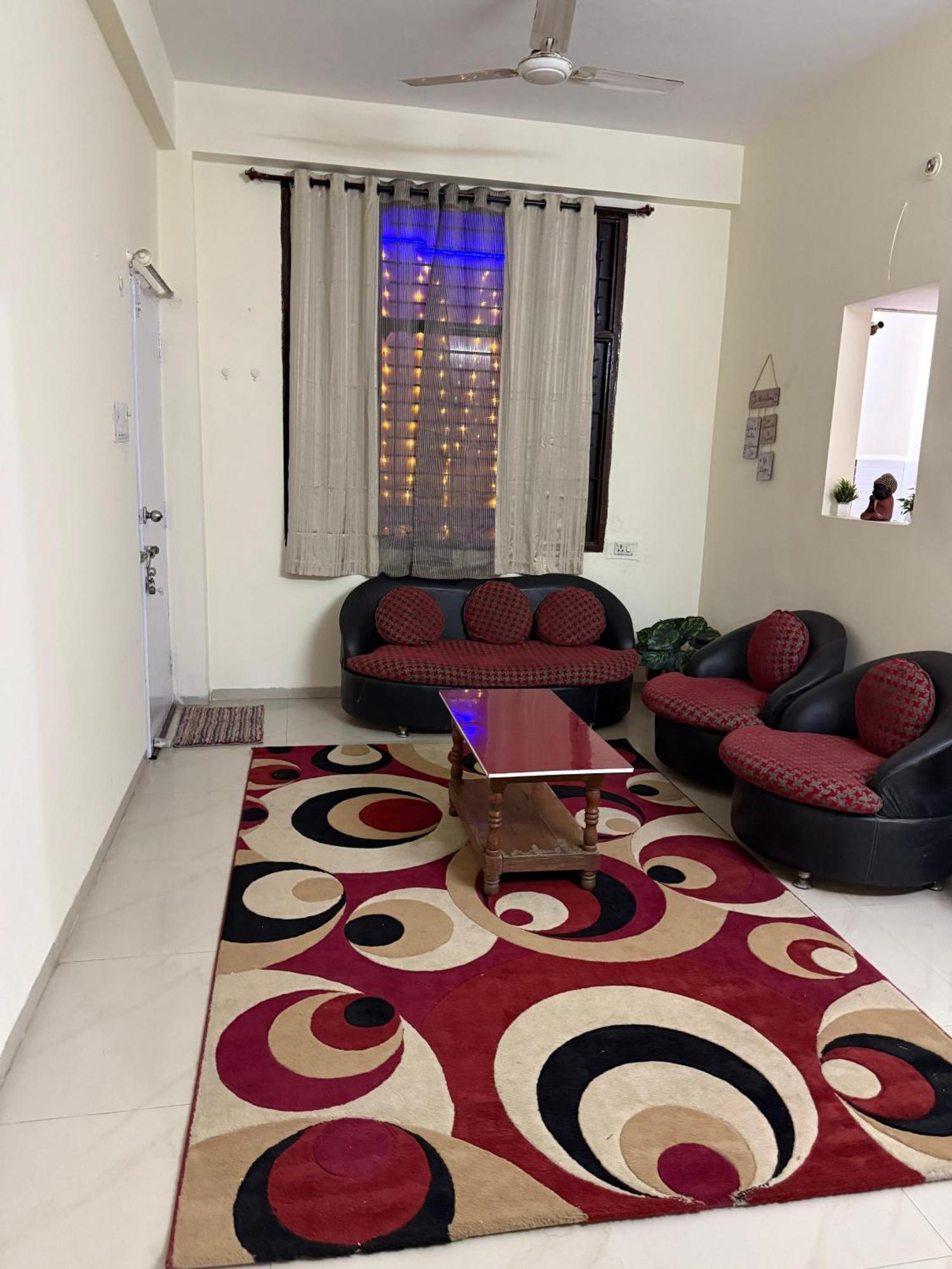 Ava Homestay Индаур Экстерьер фото